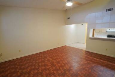 Main picture of 2335 Parrot Ln