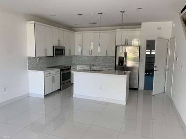 Main picture of Aventura Place