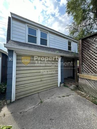 Main picture of 7532 Monroe Ave