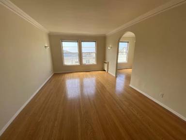 Main picture of 4930 Fulton St