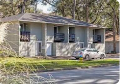 Main picture of 627 SW 69th Ter