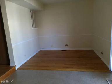 Main picture of 1744 De Forest Ln