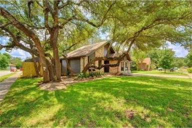 Main picture of 10211 Missel Thrush Dr