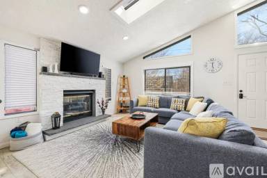 Main picture of 8481 Bumble Bee Way