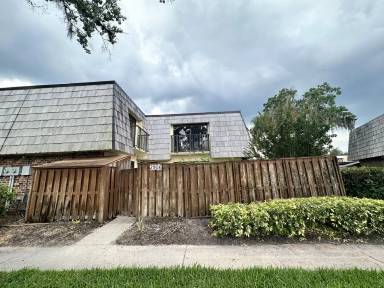 Main picture of 2906 Pecan Ave