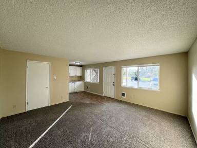 Main picture of 5123 Seattle Ave SW