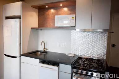Main picture of 690 Bushwick Ave