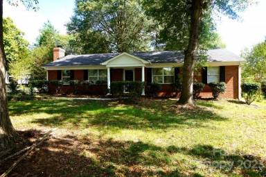 Main picture of 8205 Meadowind Cir