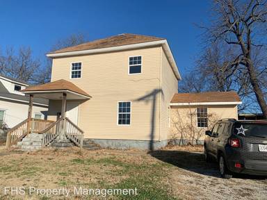 Main picture of 615 W Atlantic St