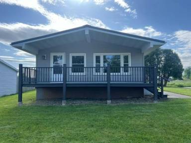 Main picture of 1228 Emerald Dr