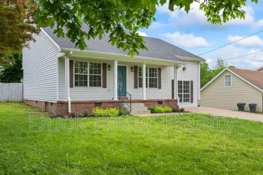 Main picture of 1712 University Dr
