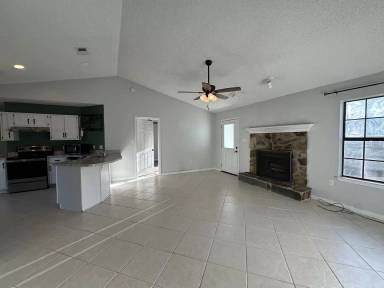 Main picture of 1500 Kruse Dr