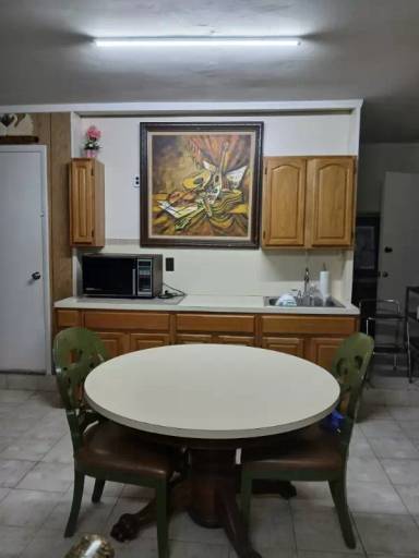 Main picture of 4000 NW 9th Ct