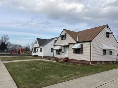 Main picture of 837 E 218th St
