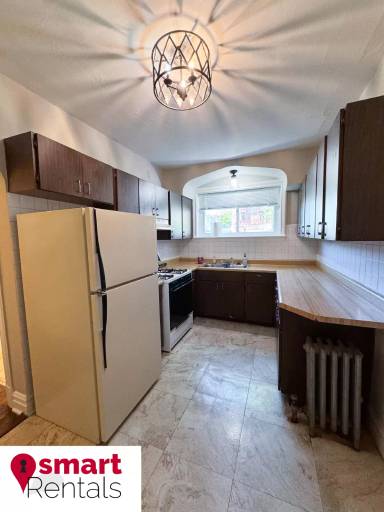 Main picture of 3401 Miami St