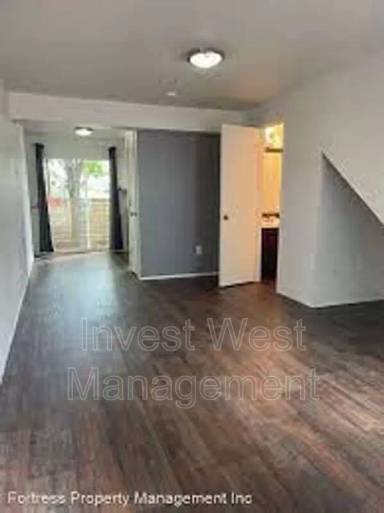 Main picture of 9027 N Saint Louis Ave