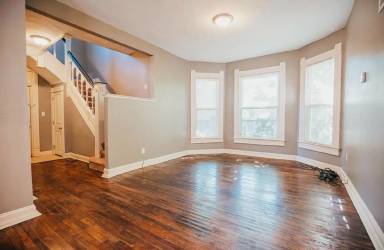 Main picture of 608 W Mount Vernon St