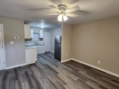 Main picture of 4902 - 4924 Schmidt St Apartments