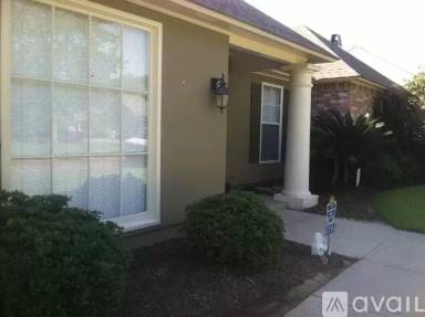 Main picture of 6114 Destrehan Dr