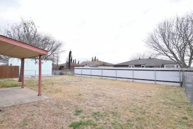 Main picture of 2805 Daytona Dr