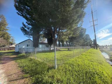 Main picture of 4633 Arboga Rd