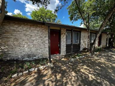Main picture of 310 Craigmont Dr