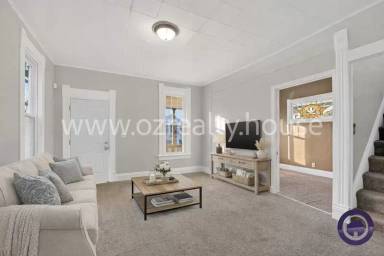 Main picture of 837 Lorain St