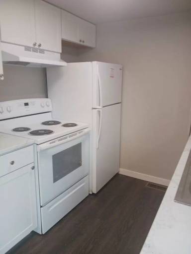 Main picture of 1013 W 10th St