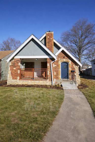 Main picture of 1158 E 75th Ter