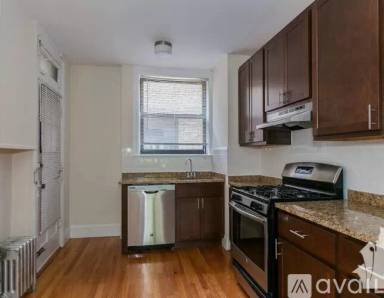 Main picture of 1940-54 W Wilson Ave & 4600-14 N Winchester Ave