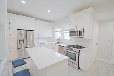 Main picture of 282 Rich Ave