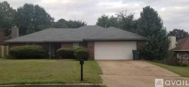 Main picture of 804 Autumn Woods Cv