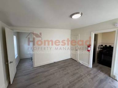 Main picture of 1039 Powell St