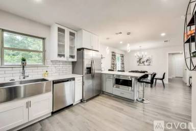 Main picture of 11385 Earlywood Dr