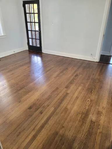 Main picture of 1611 Hampton Blvd