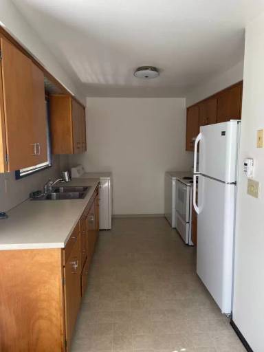 Main picture of 1304 1/2 63rd St SE