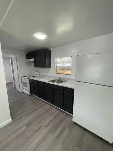 Main picture of 711 Nashville Rd