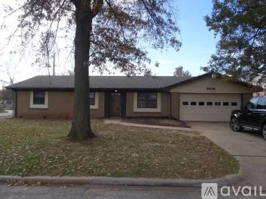 Main picture of 6106 W 42nd St