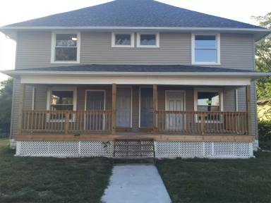 Main picture of 1255 1/2 S Main St