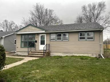 Main picture of 4341 E 11th Pl