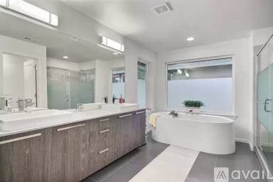 Main picture of 23376 Luna Ct