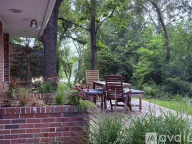 Main picture of 7036 Willow Ln