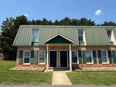 Main picture of 312 W Catawba Ave