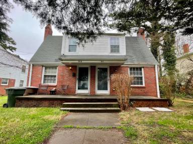 Main picture of 2613 Spring Garden St