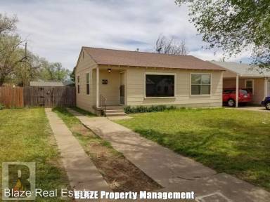 Main picture of 4621 Preston St