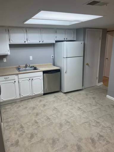 Main picture of 12756 Midwood Ln