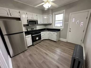 Main picture of 5743 Pemberton St