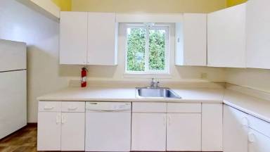 Main picture of 1410 Iron St