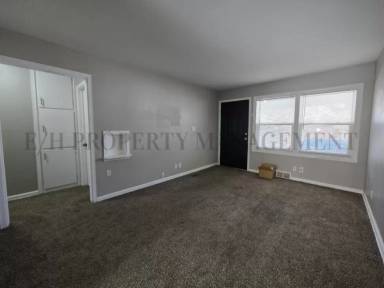 Main picture of 2044 S Pinecrest St