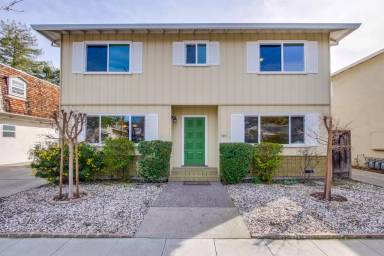 Main picture of 301 College Ave